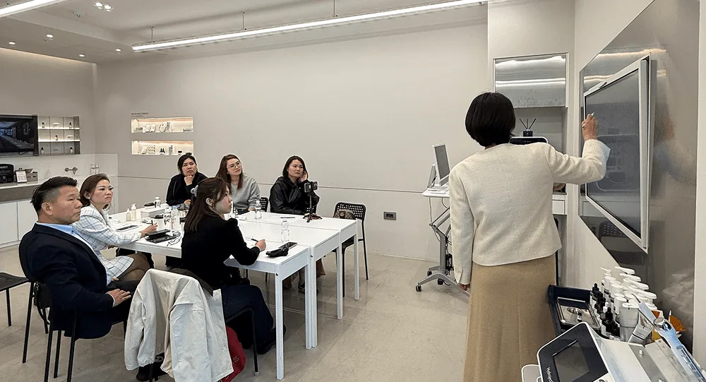 Training room session with RXPERT professionals